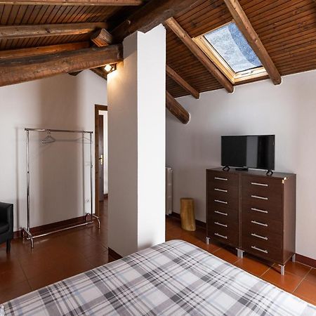 مبيت وإفطار Pombia Cascina Cattabreghetta المظهر الخارجي الصورة
