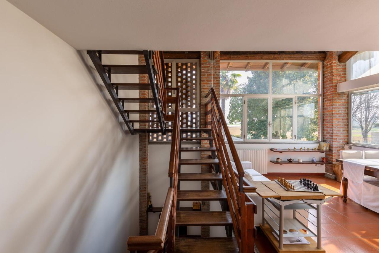 مبيت وإفطار Pombia Cascina Cattabreghetta المظهر الخارجي الصورة