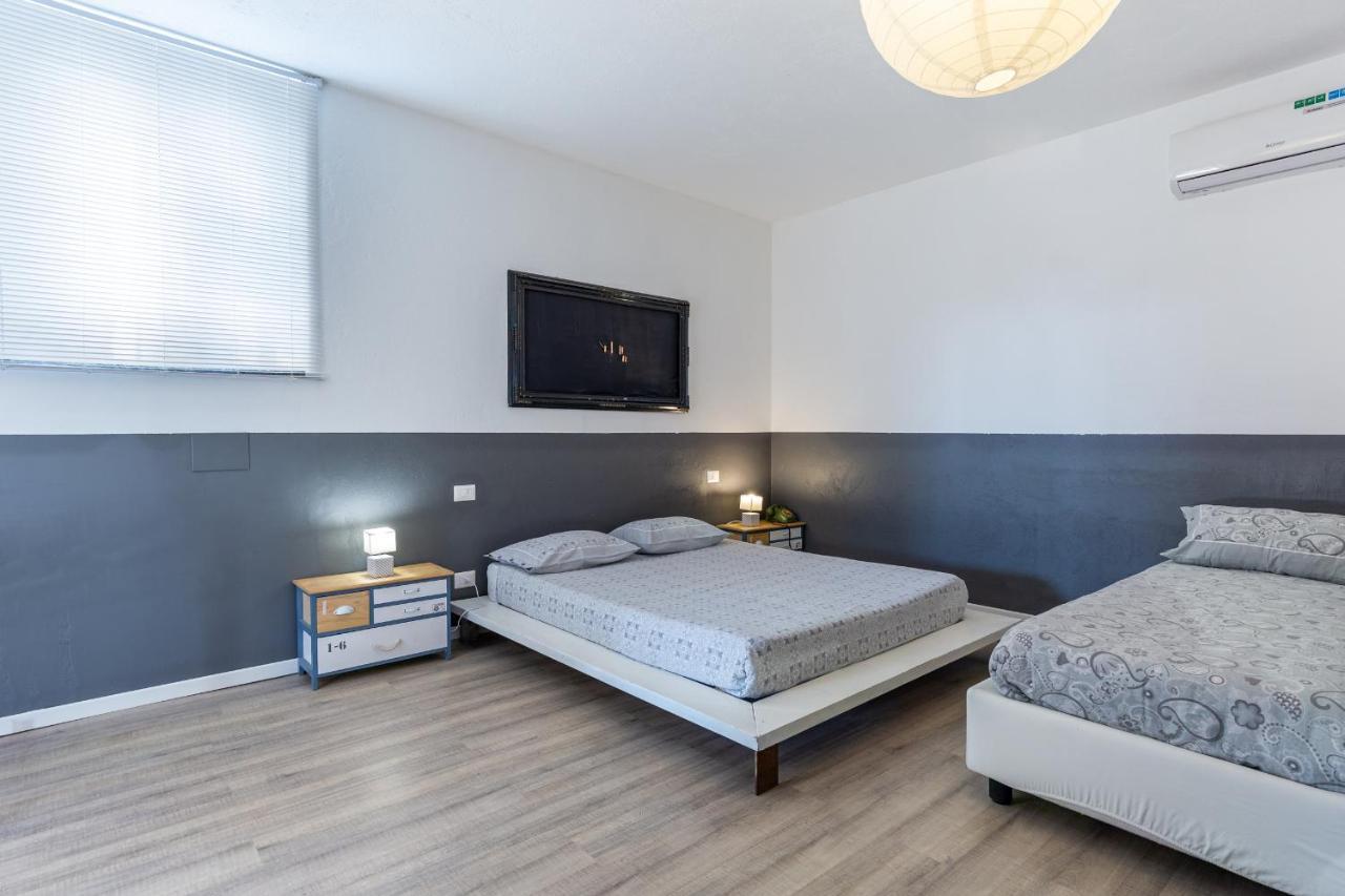 مبيت وإفطار Pombia Cascina Cattabreghetta المظهر الخارجي الصورة