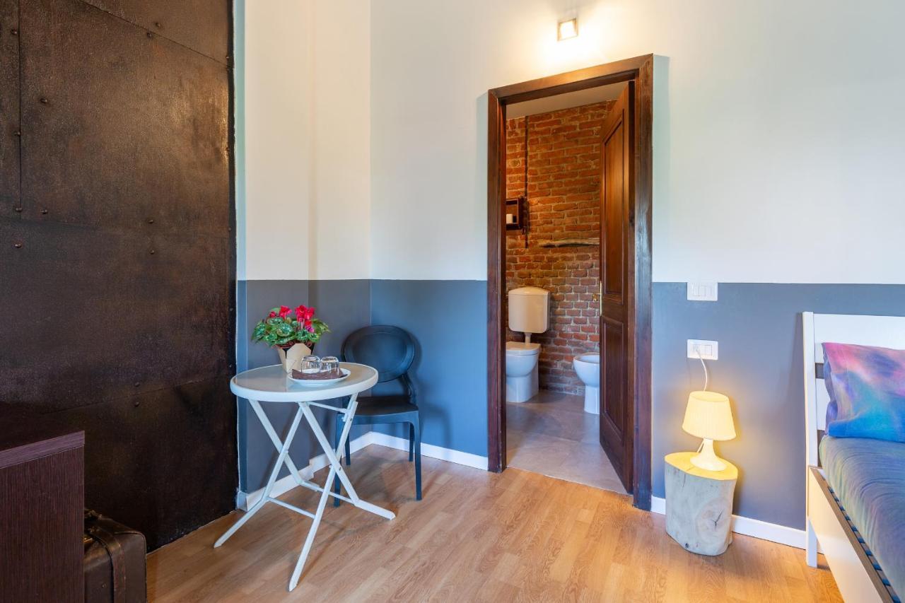 مبيت وإفطار Pombia Cascina Cattabreghetta المظهر الخارجي الصورة